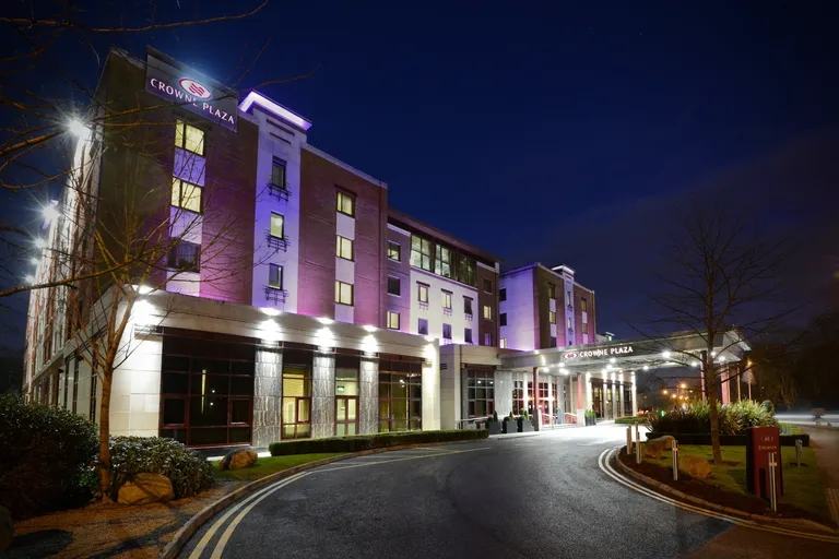 Crowne Plaza Dublin Airport Exterior