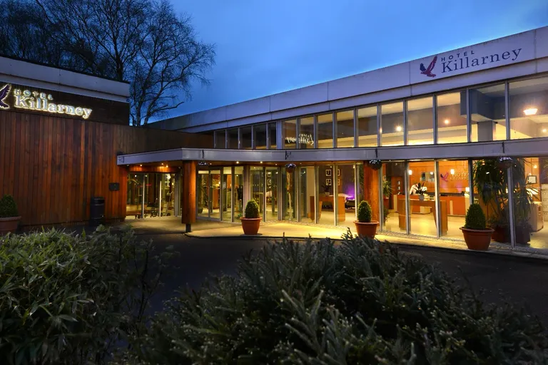 Hotel Killarney Exterior