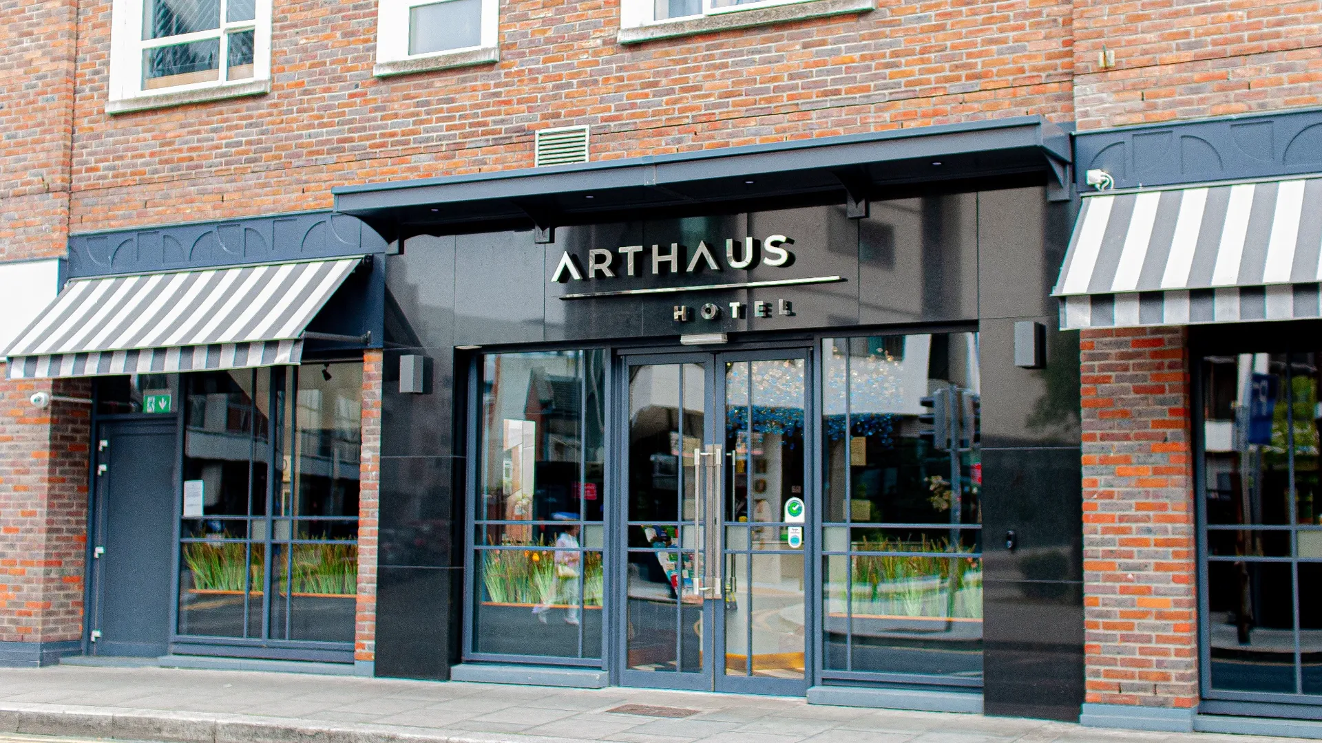 Arthaus Hotel Exterior