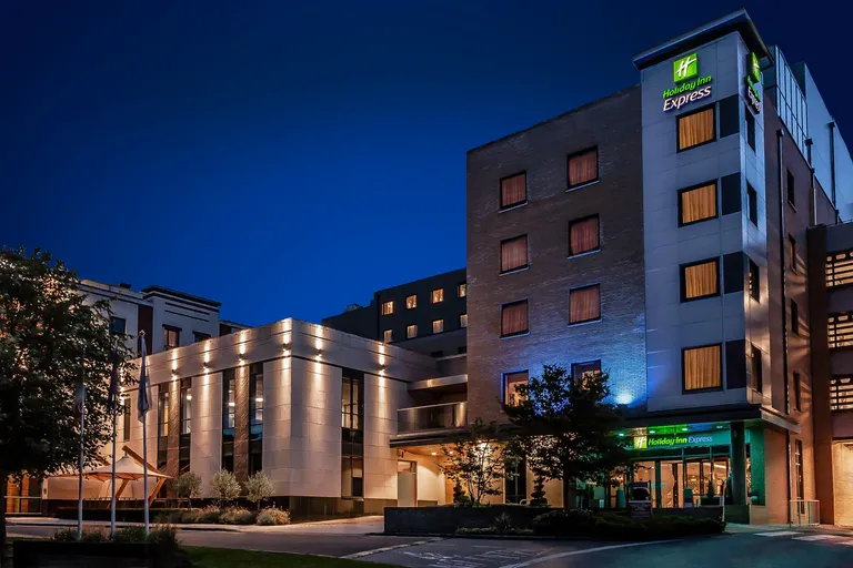 Holiday Inn Express Dublin Airport