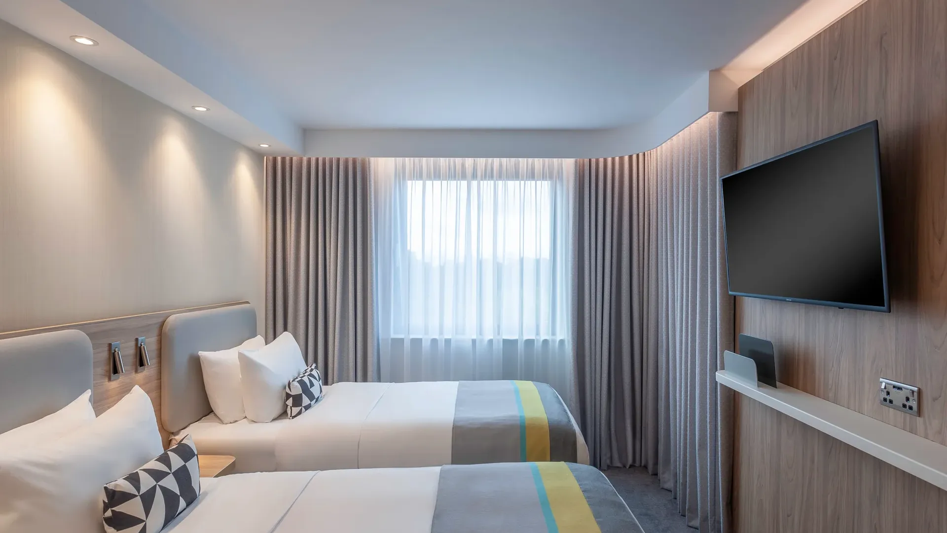 Holiday Inn Express Dublin Airport